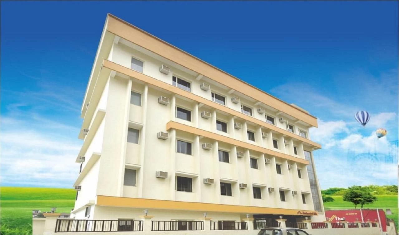 Hotel The Vaishno Devi Hills Katra  Kültér fotó
