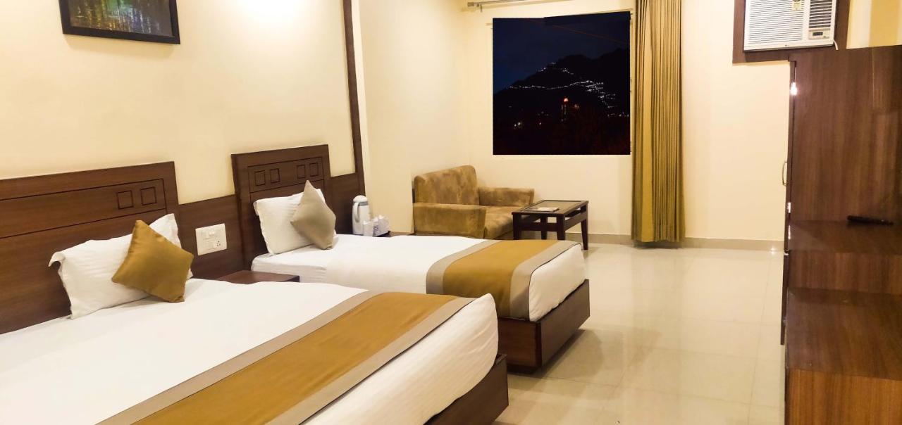 Hotel The Vaishno Devi Hills Katra  Kültér fotó