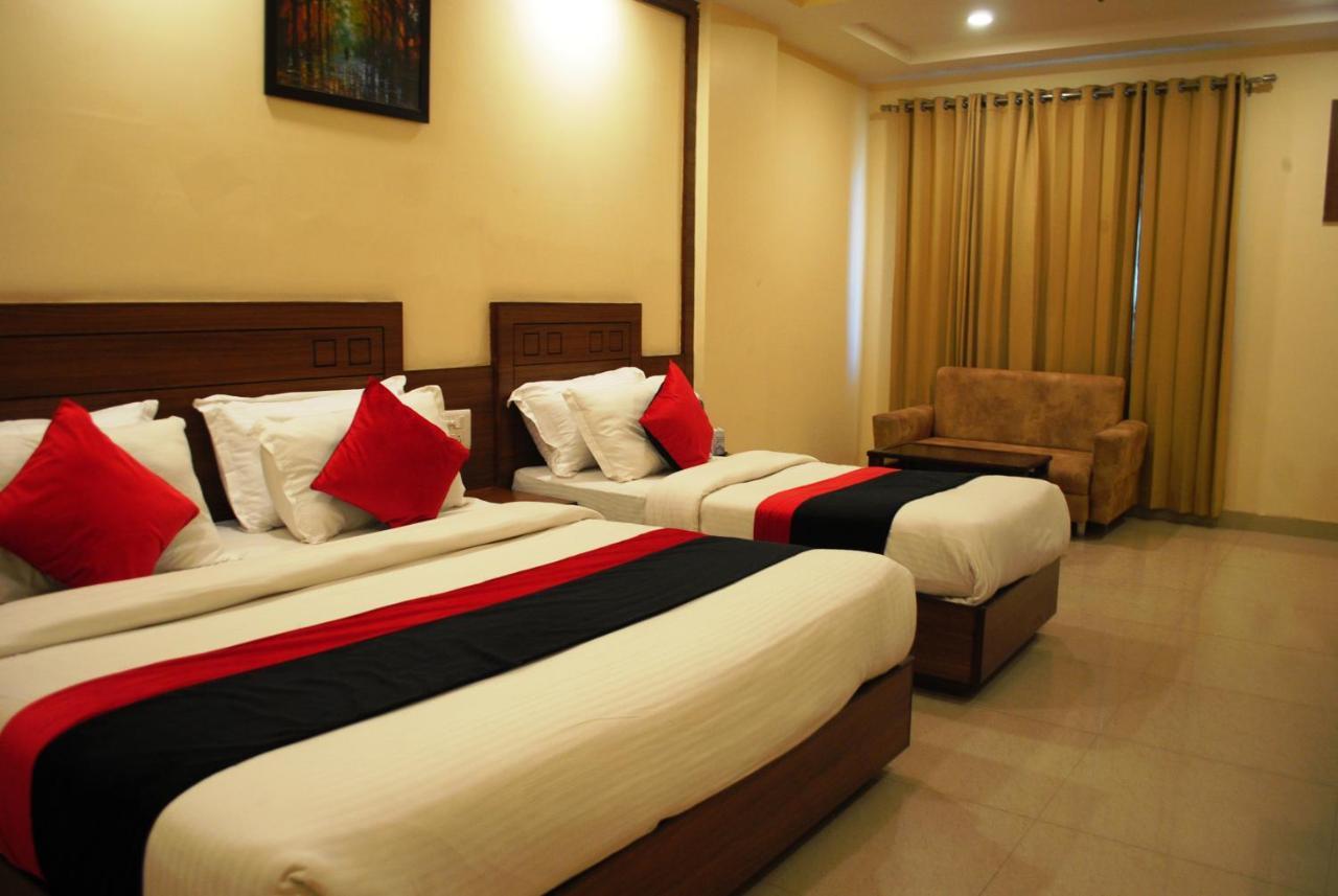 Hotel The Vaishno Devi Hills Katra  Kültér fotó