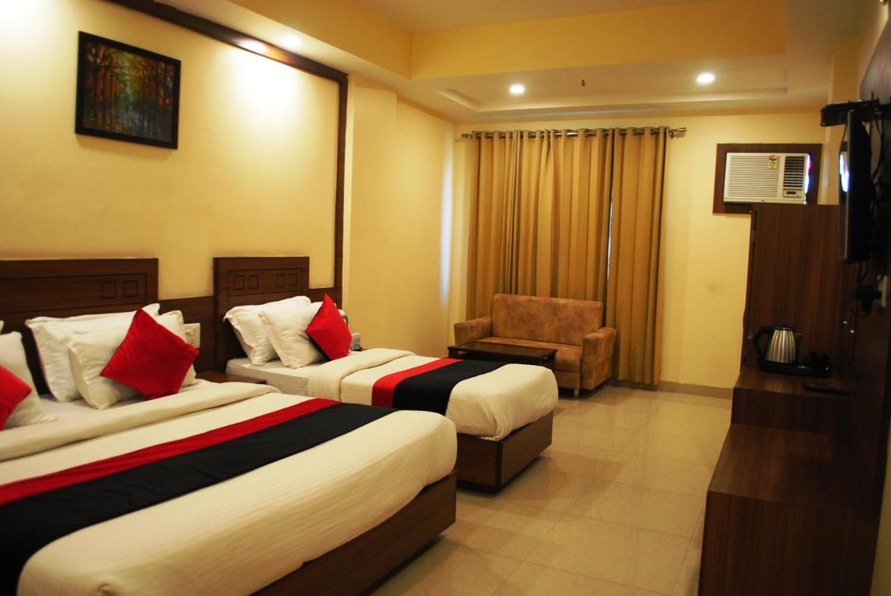 Hotel The Vaishno Devi Hills Katra  Kültér fotó